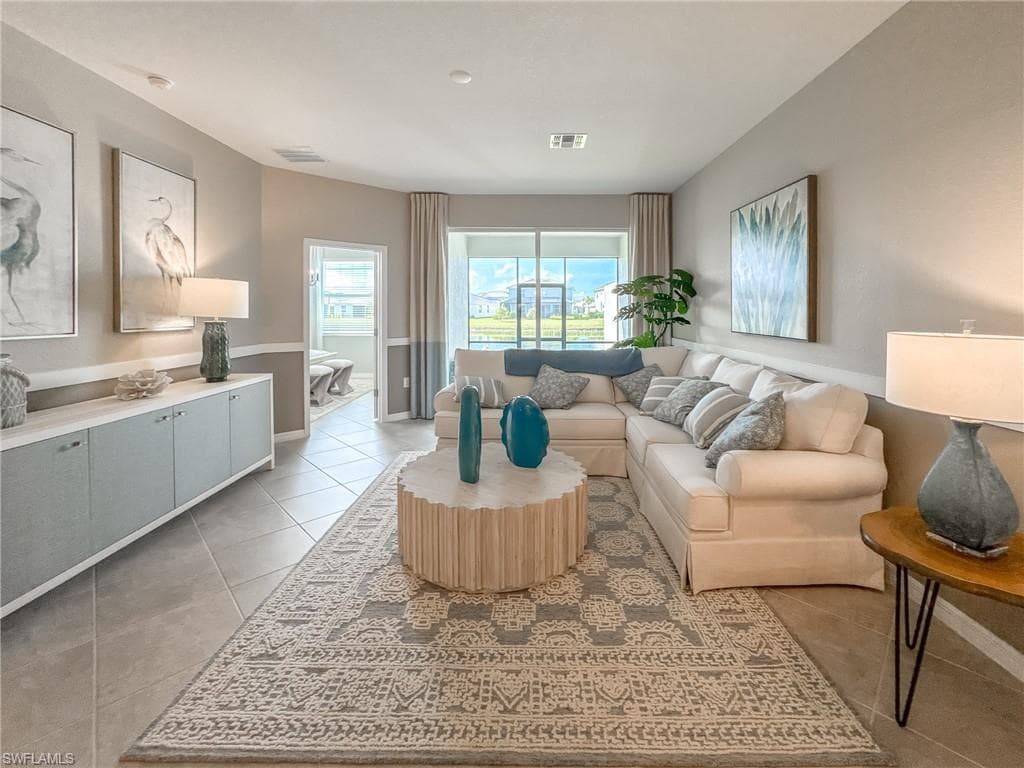 2039 Vermont Ln, Naples, FL 34120-17
