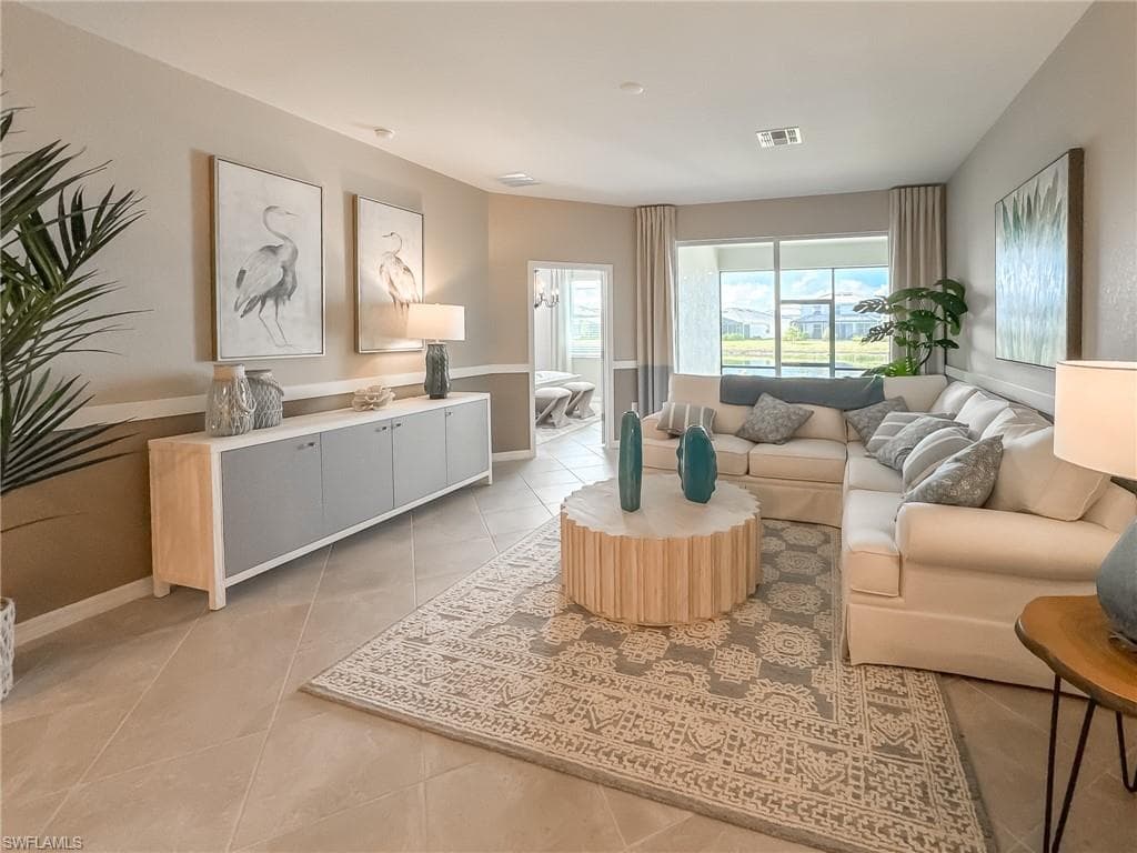 2039 Vermont Ln, Naples, FL 34120-18