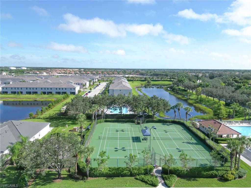 2039 Vermont Ln, Naples, FL 34120-45
