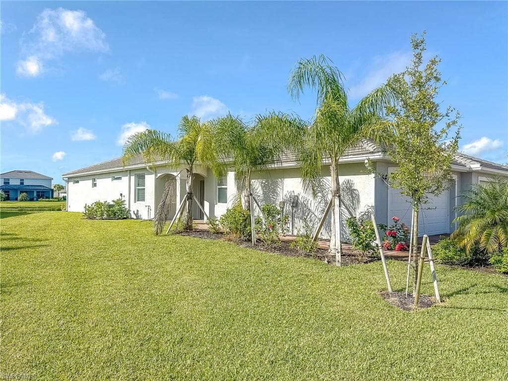 2039 Vermont Ln, Naples, FL 34120-47