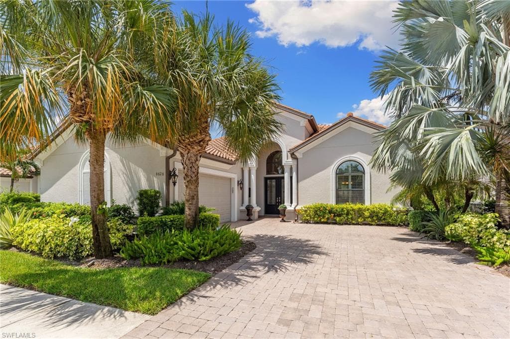 8828 Savona Ct, Naples, FL 34119-3