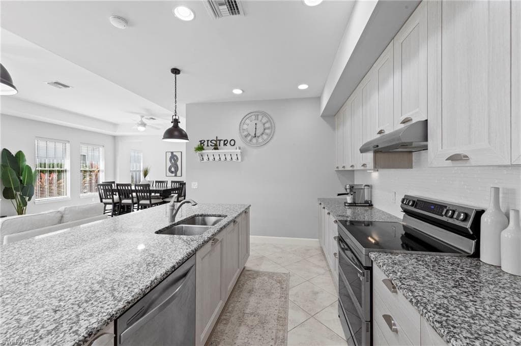 14151 Nautica Ct, Naples, FL 34114-15