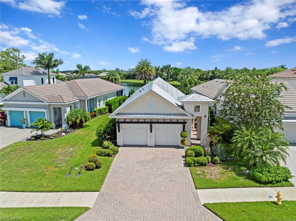 14151 Nautica Ct, Naples, FL 34114-1