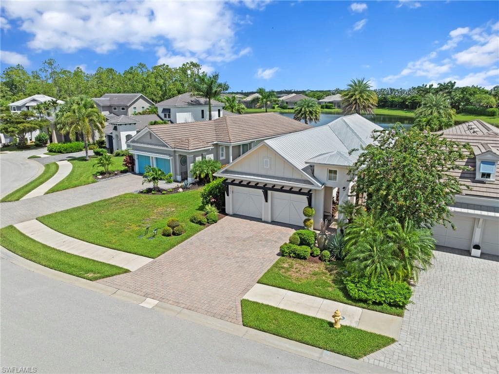 14151 Nautica Ct, Naples, FL 34114-3