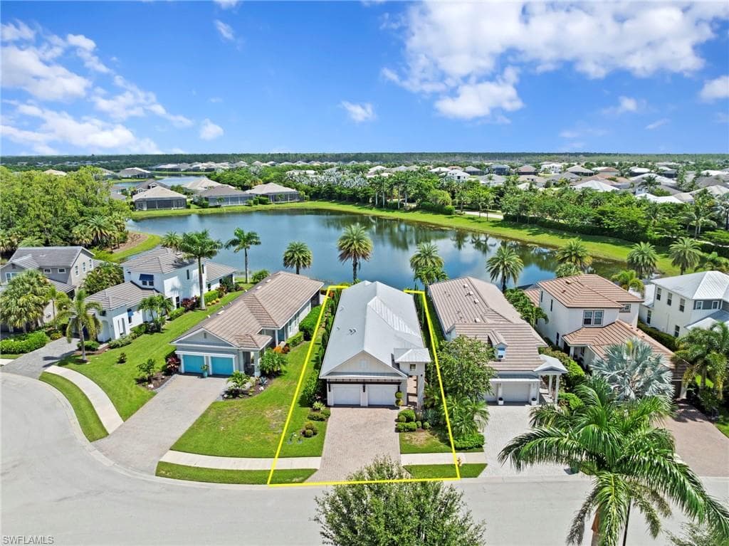 14151 Nautica Ct, Naples, FL 34114-4