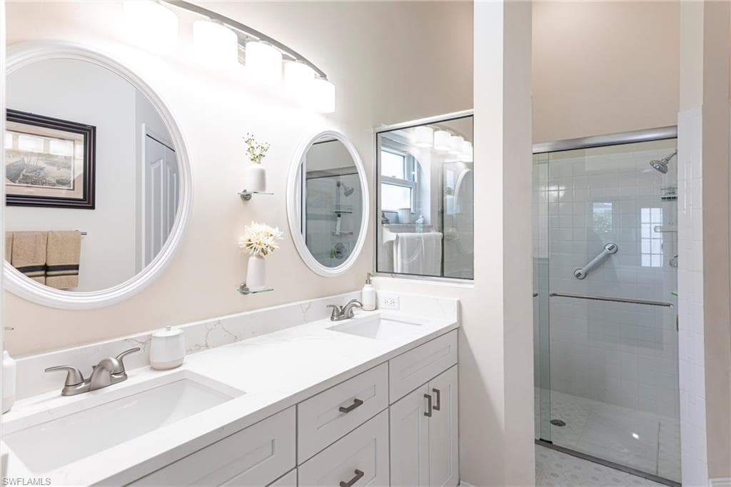 8529 Mustang Dr, Naples, FL 34113-11