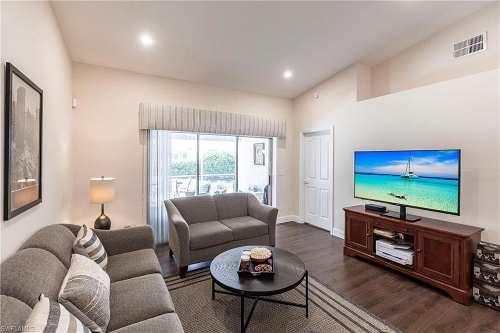 8529 Mustang Dr, Naples, FL 34113-17
