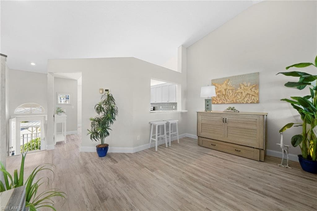13120 Castle Harbour Dr N4, Naples, FL 34110-9