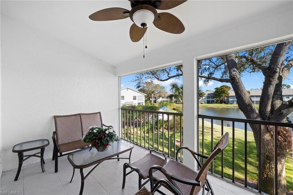 13120 Castle Harbour Dr N4, Naples, FL 34110-25