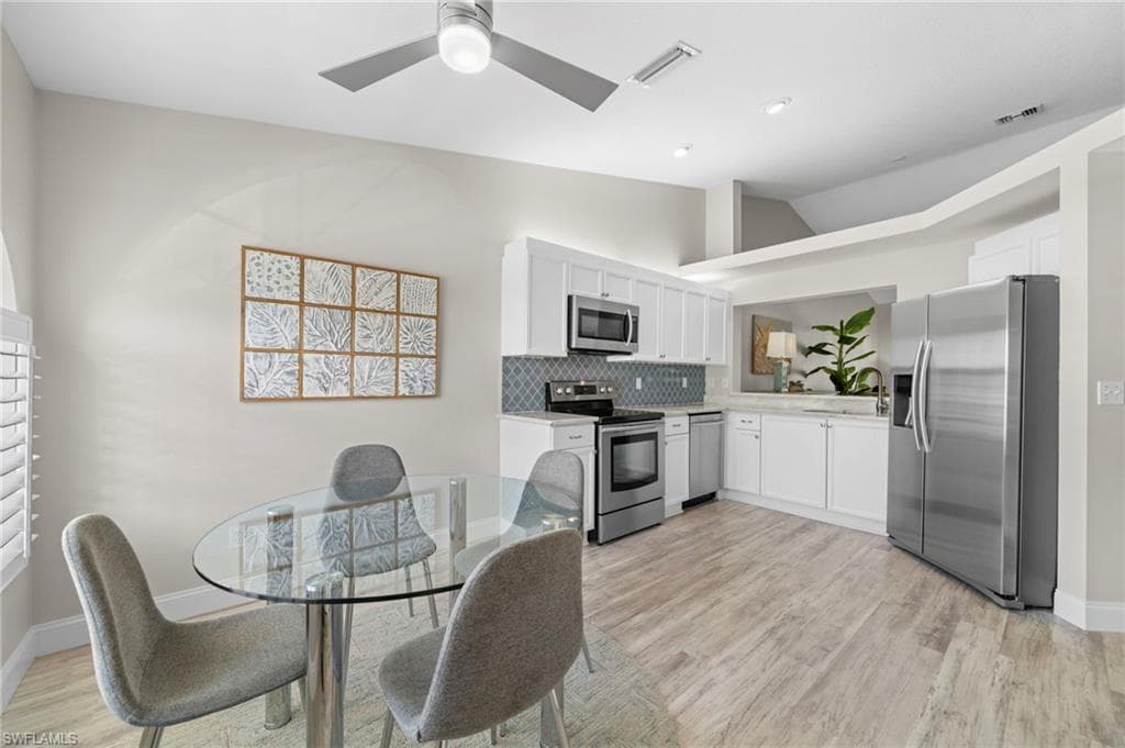 13120 Castle Harbour Dr N4, Naples, FL 34110-2
