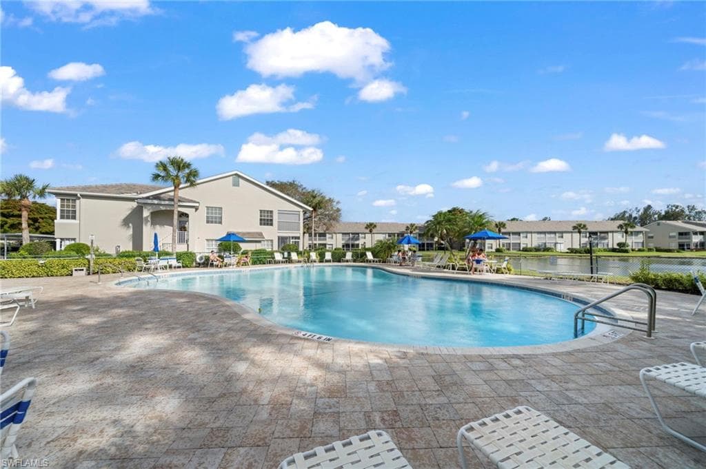 13120 Castle Harbour Dr N4, Naples, FL 34110-29
