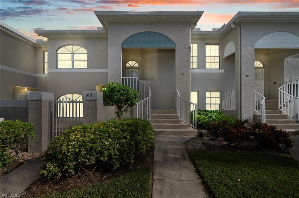 13120 Castle Harbour Dr N4, Naples, FL 34110-33