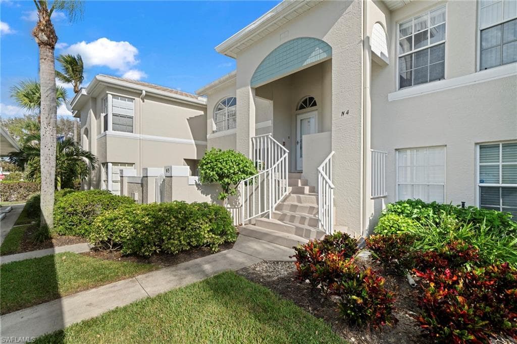 13120 Castle Harbour Dr N4, Naples, FL 34110-37