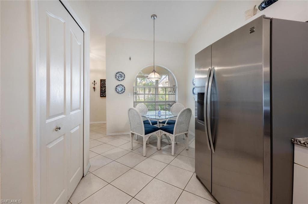 6284 Shadowood Cir 1602, Naples, FL 34112-9