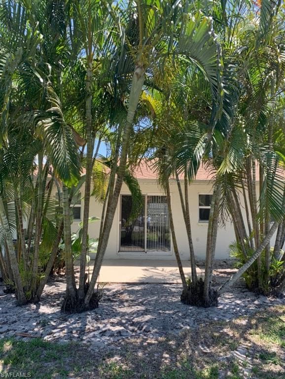595 101st Ave N, Naples, FL 34108-11
