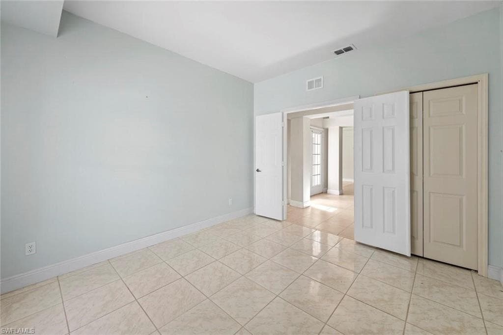 743 Provincetown Dr, Naples, FL 34104-11
