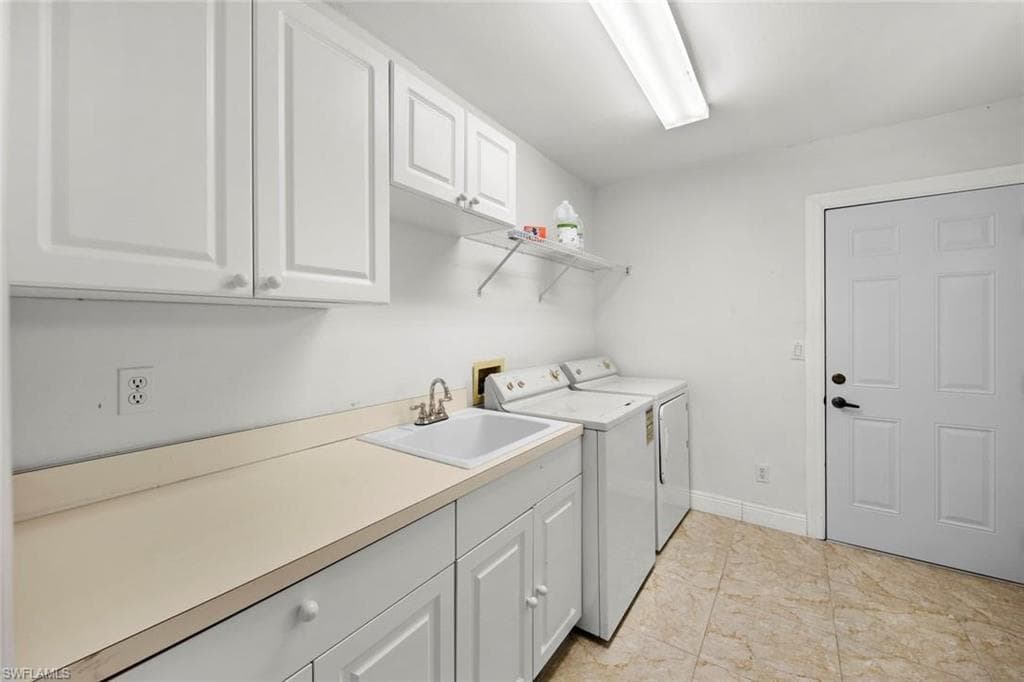 743 Provincetown Dr, Naples, FL 34104-14