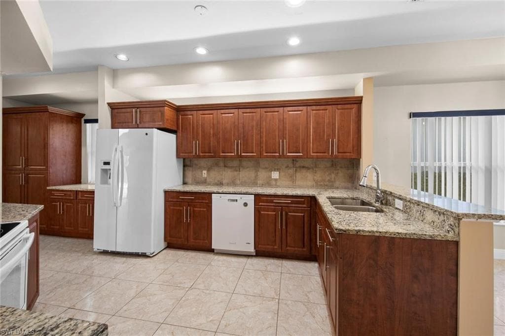 743 Provincetown Dr, Naples, FL 34104-18