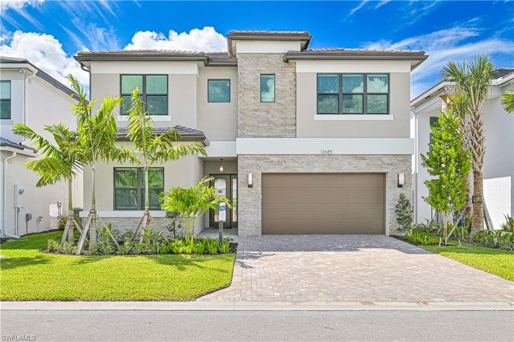 12685 Caballo Ct, Estero, FL 33928-1