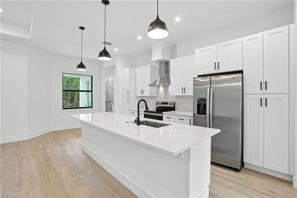 3459 18th Ave SE, Naples, FL 34117-16