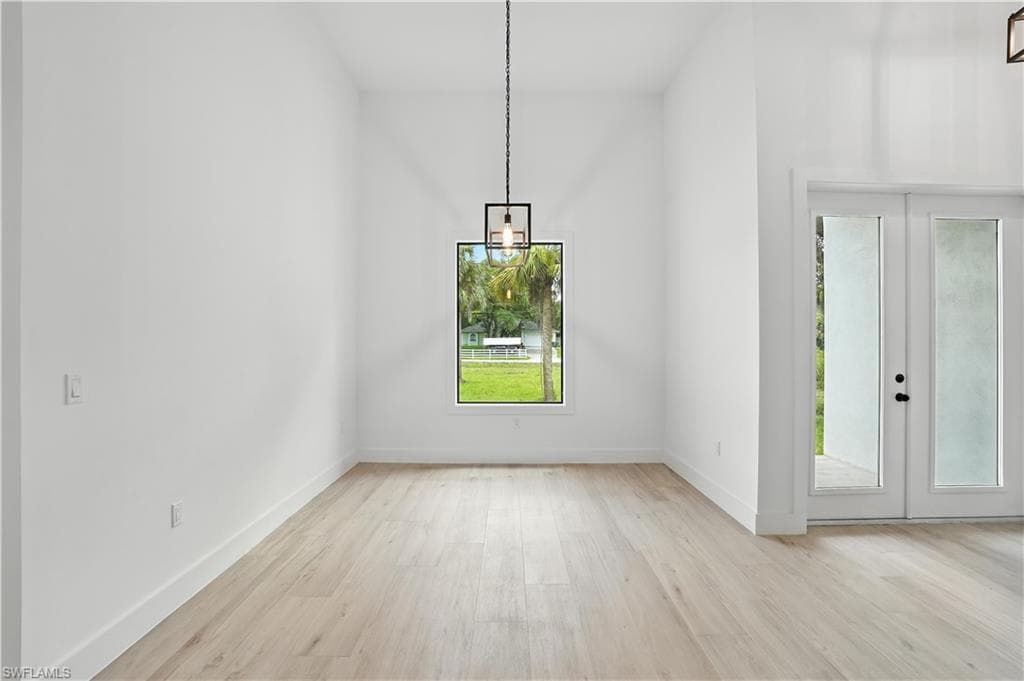 3459 18th Ave SE, Naples, FL 34117-20