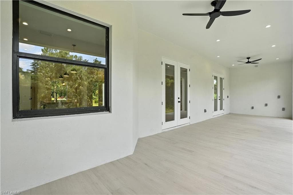 3459 18th Ave SE, Naples, FL 34117-40