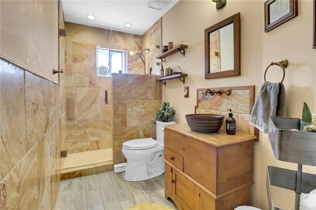 2112 45th Ter SW, Naples, FL 34116-15