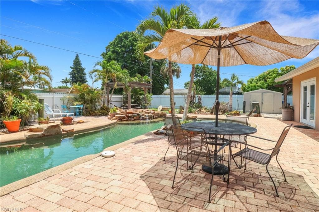 2112 45th Ter SW, Naples, FL 34116-23
