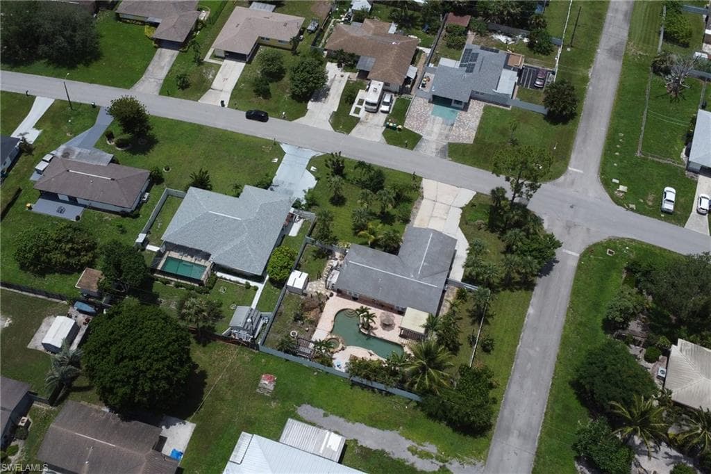 2112 45th Ter SW, Naples, FL 34116-34