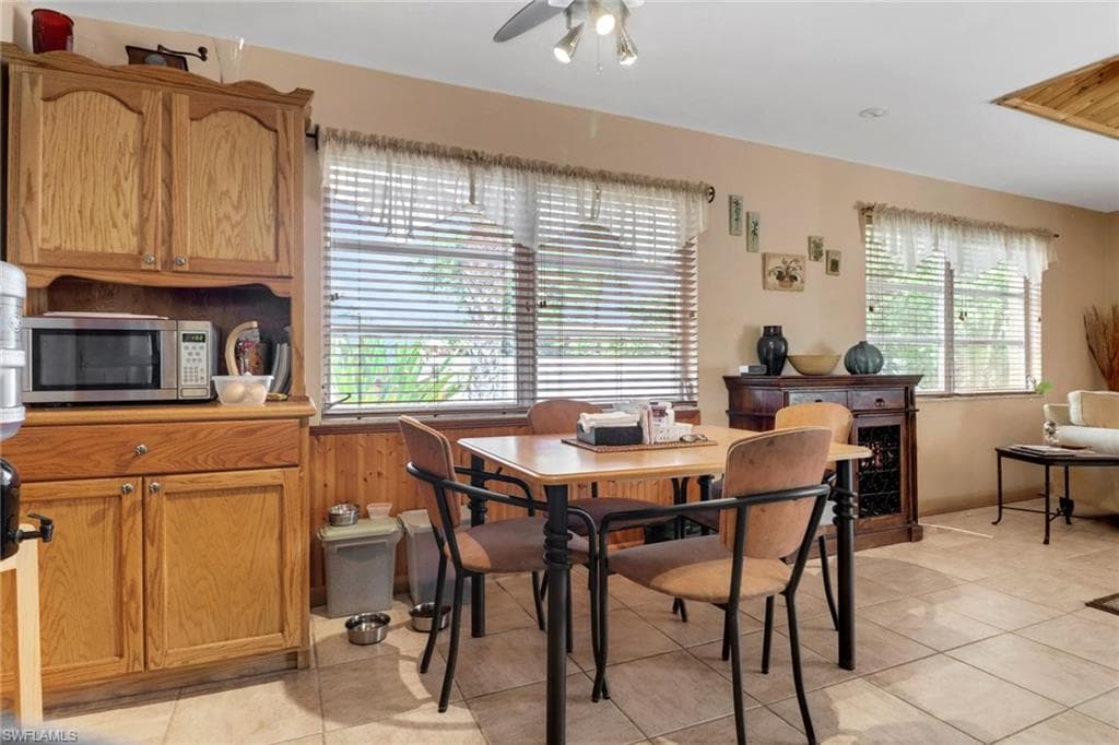 2112 45th Ter SW, Naples, FL 34116-6