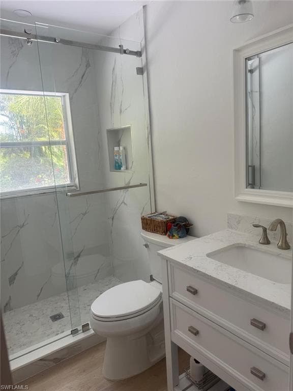 3530 Santiago Way, Naples, FL 34105-11