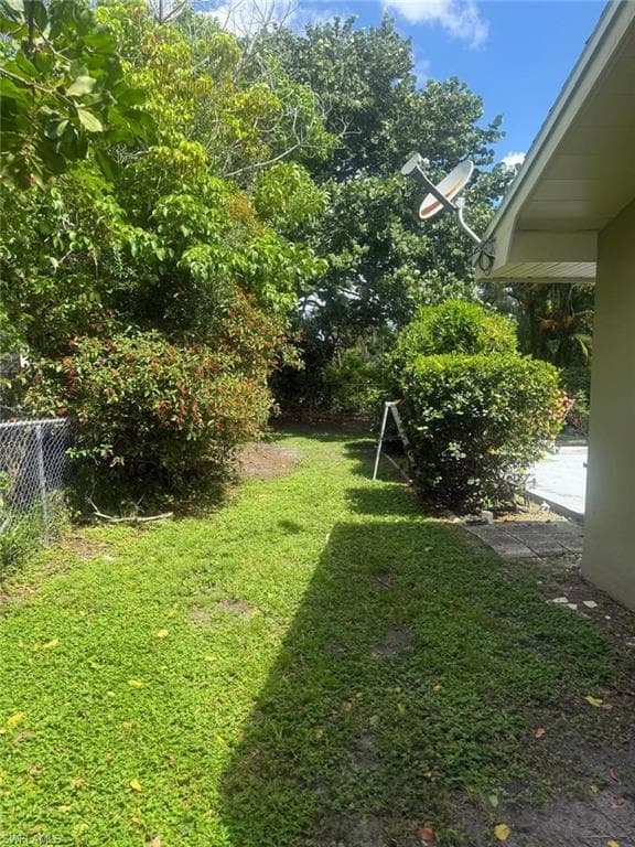 3530 Santiago Way, Naples, FL 34105-14