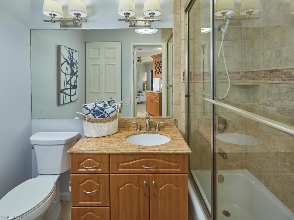 324 La Peninsula Blvd 324, Naples, FL 34113-17