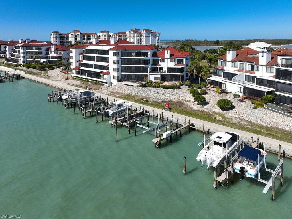 324 La Peninsula Blvd 324, Naples, FL 34113-20