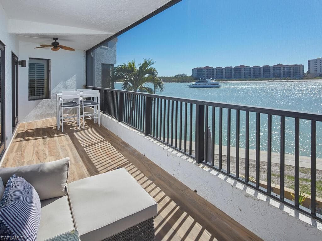 324 La Peninsula Blvd 324, Naples, FL 34113-4