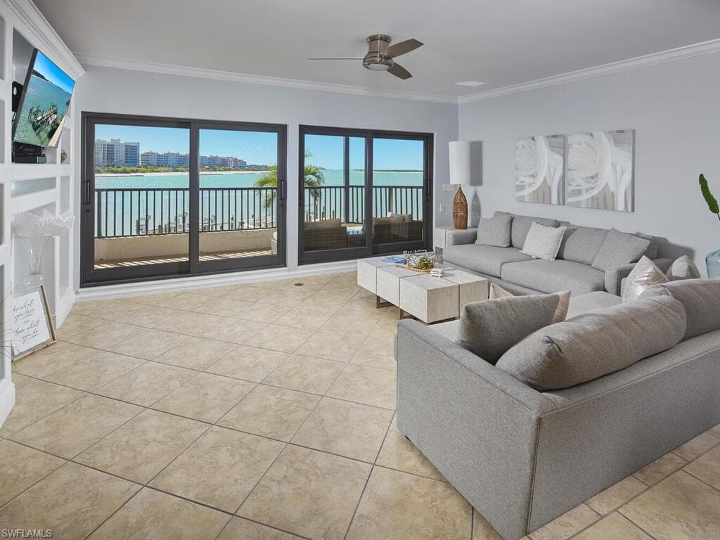 324 La Peninsula Blvd 324, Naples, FL 34113-7