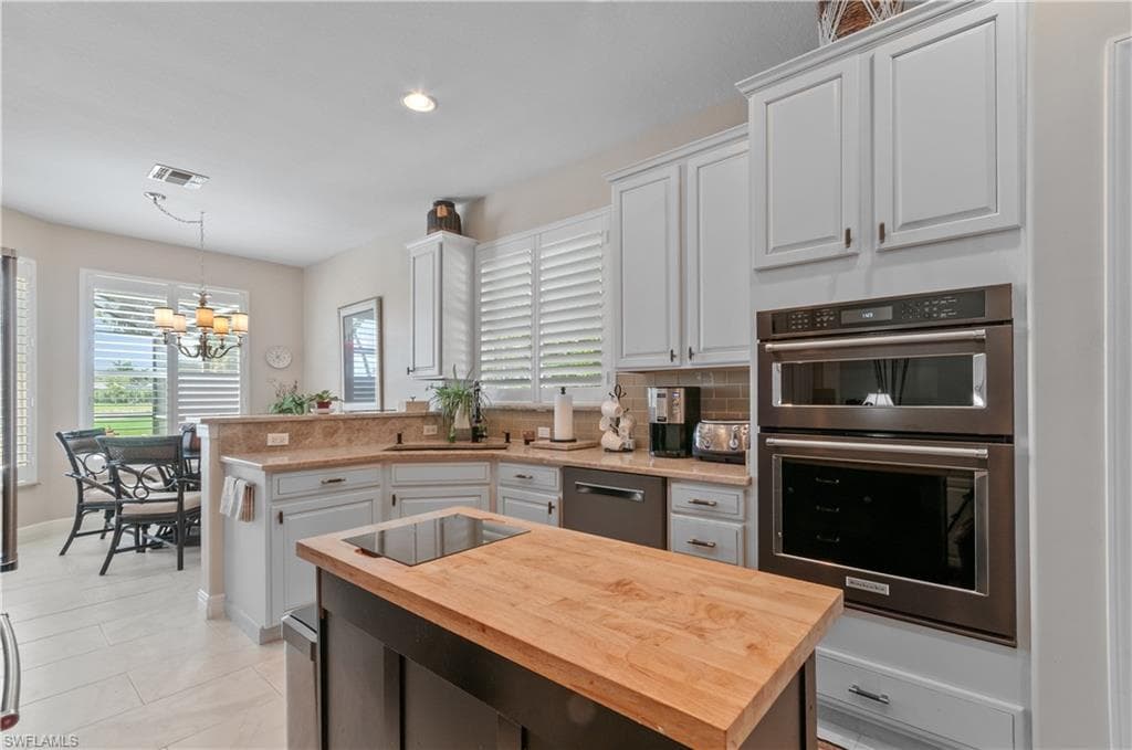 4919 Cerromar Dr, Naples, FL 34112-12