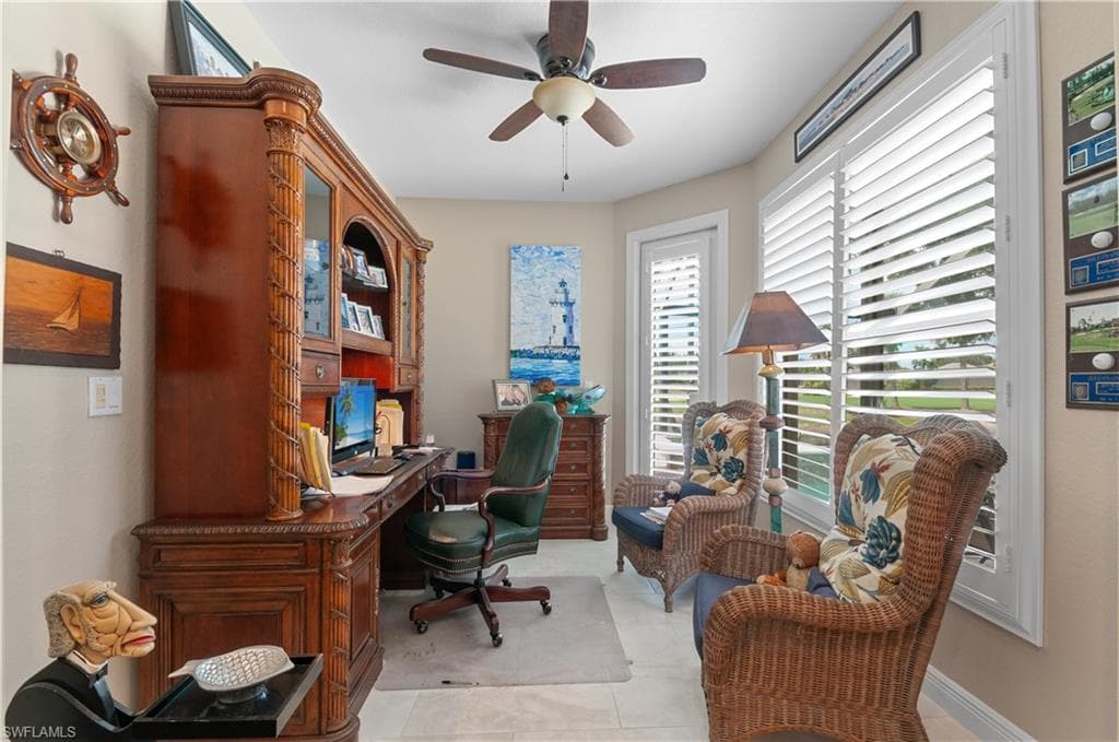 4919 Cerromar Dr, Naples, FL 34112-24