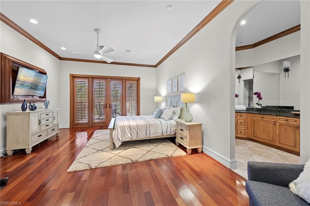 6511 Highcroft Dr, Naples, FL 34119-38
