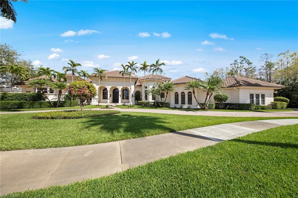 6511 Highcroft Dr, Naples, FL 34119-3