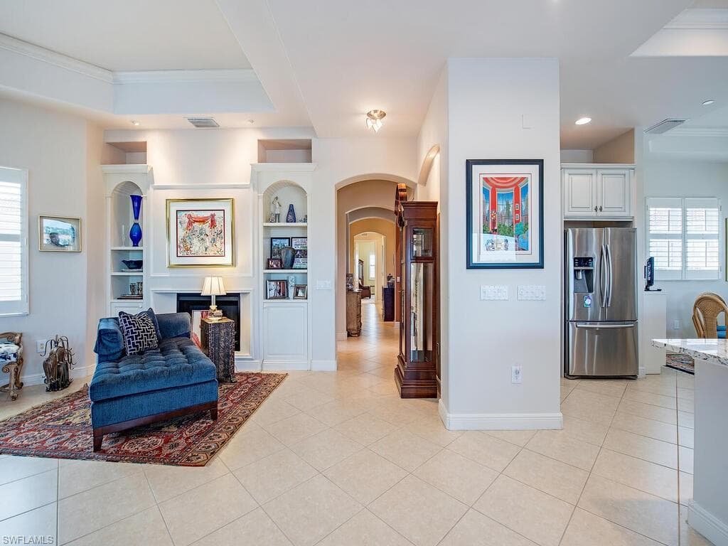 530 Avellino Isles Cir 7-301, Naples, FL 34119-12
