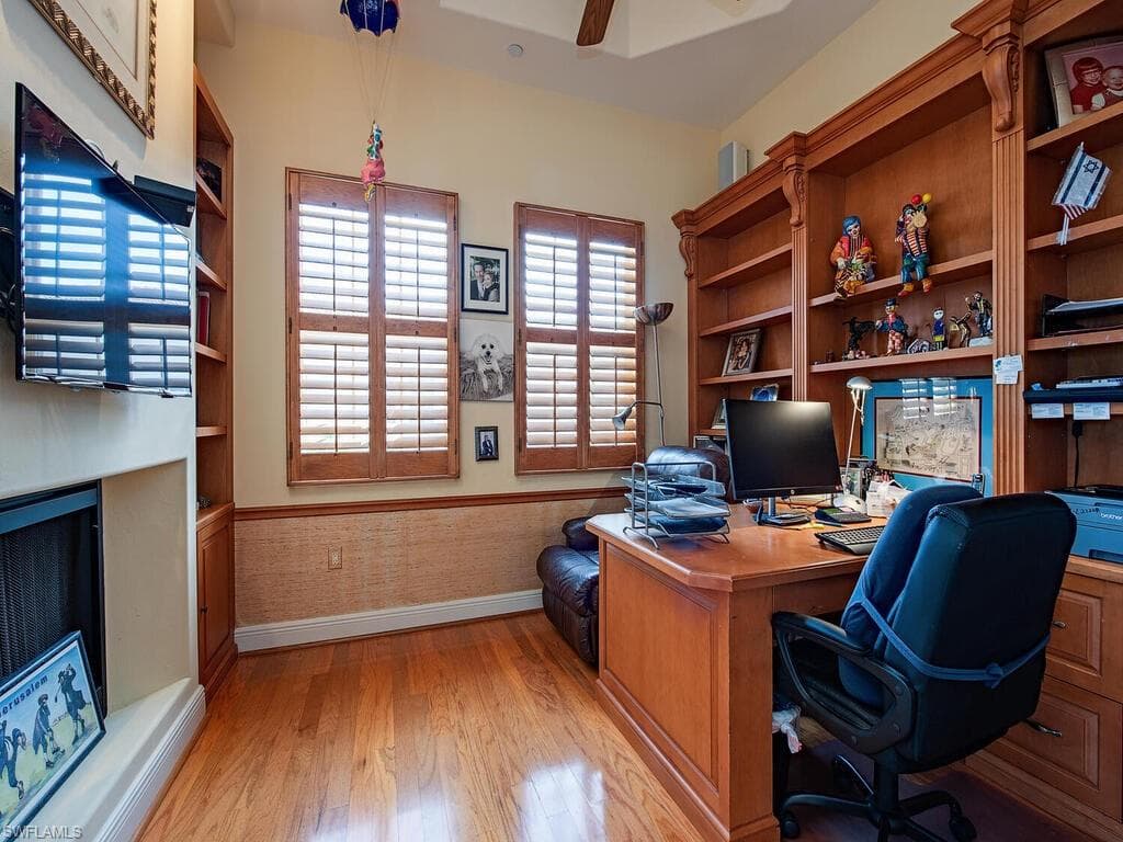 530 Avellino Isles Cir 7-301, Naples, FL 34119-22