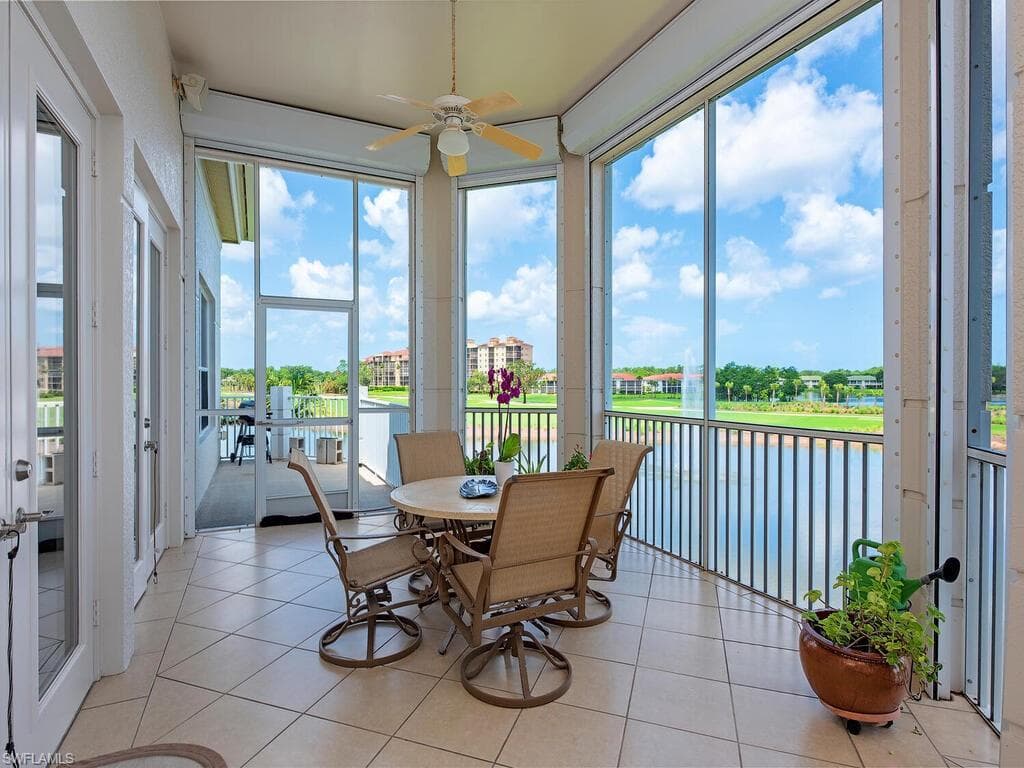 530 Avellino Isles Cir 7-301, Naples, FL 34119-8