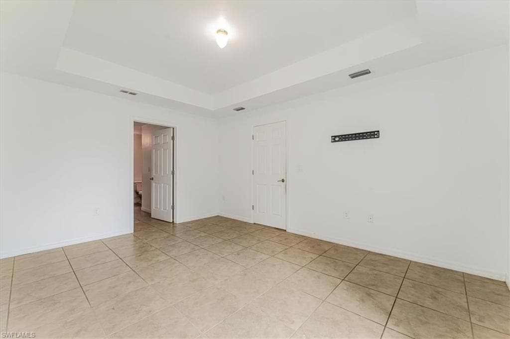 2607 24th St SW, Lehigh Acres, FL 33976-23