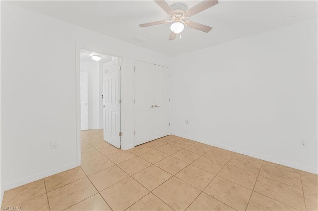 2607 24th St SW, Lehigh Acres, FL 33976-37