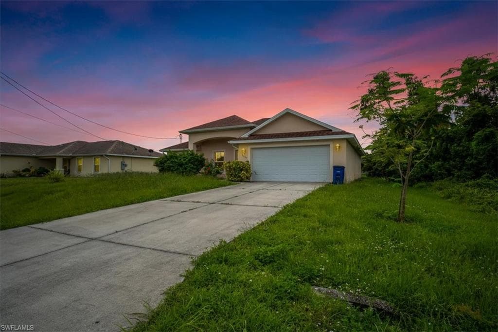 2607 24th St SW, Lehigh Acres, FL 33976-3