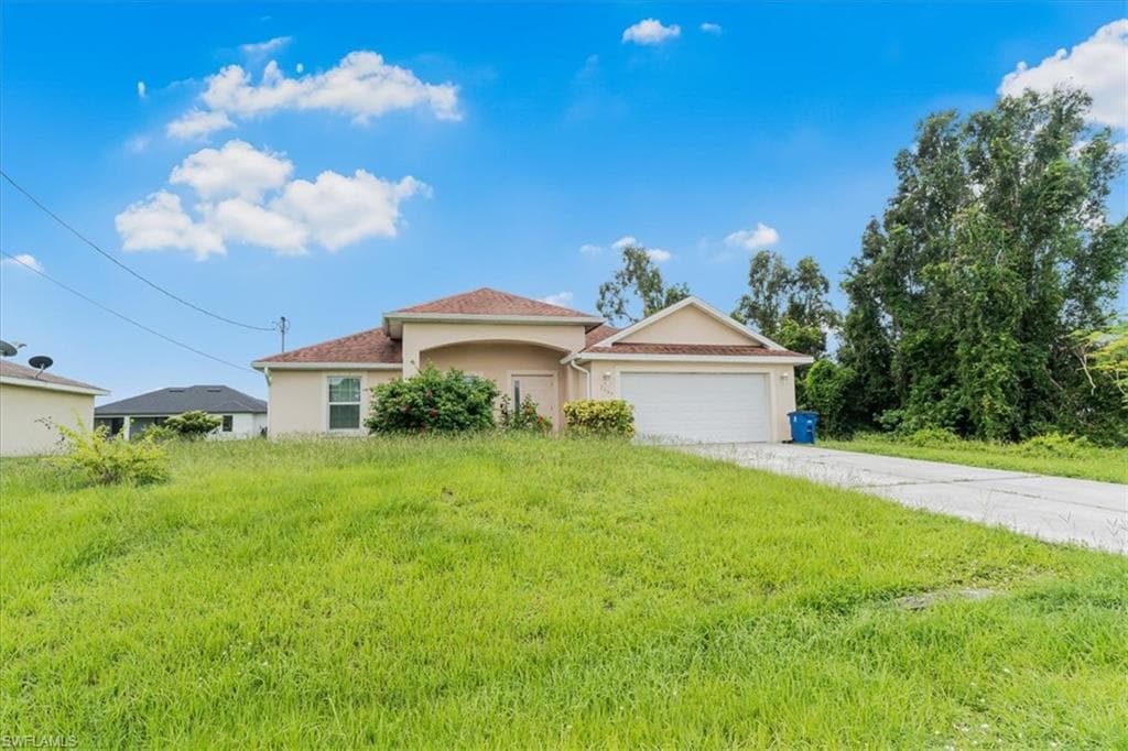 2607 24th St SW, Lehigh Acres, FL 33976-47