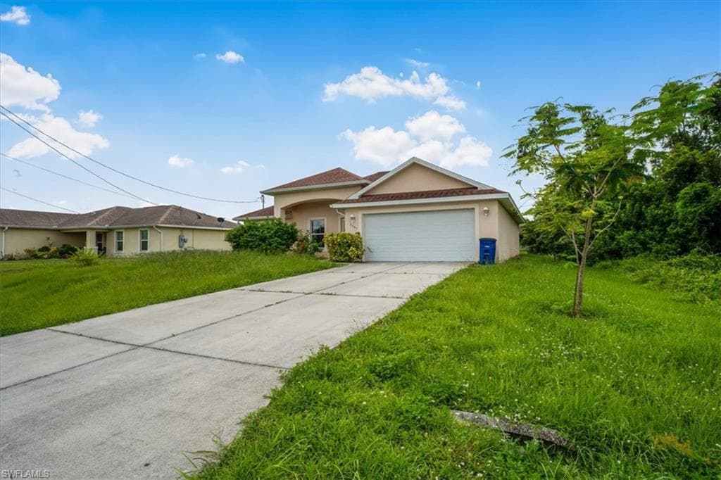 2607 24th St SW, Lehigh Acres, FL 33976-5