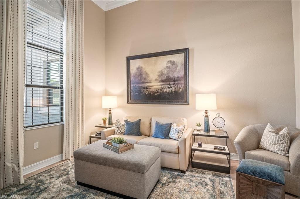 6420 Costa Cir, Naples, FL 34113-27