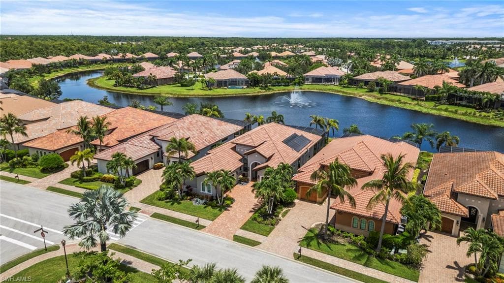 6420 Costa Cir, Naples, FL 34113-46